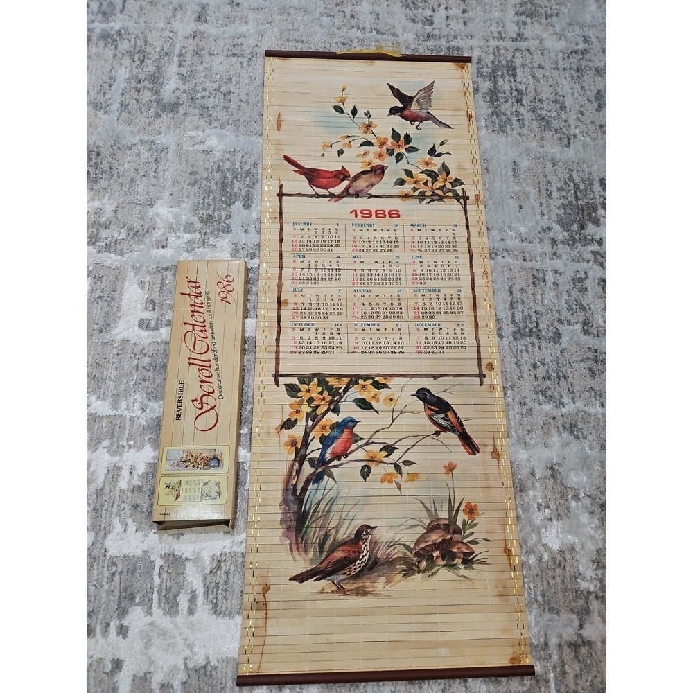 Vintage‎ 1986 Wooden Scroll Calendar Cane Wall Hanging Floral Scene Birds